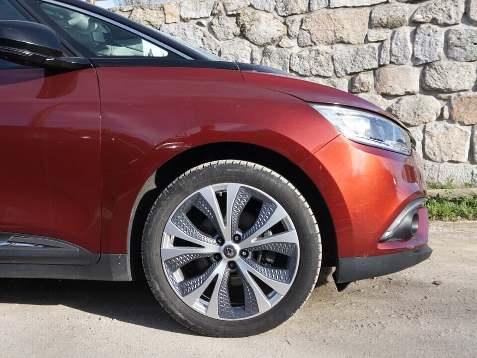 RENAULT GRAND SCÉNIC 1.2 TCe ZEN COLLECTION 97KW_Renting Master