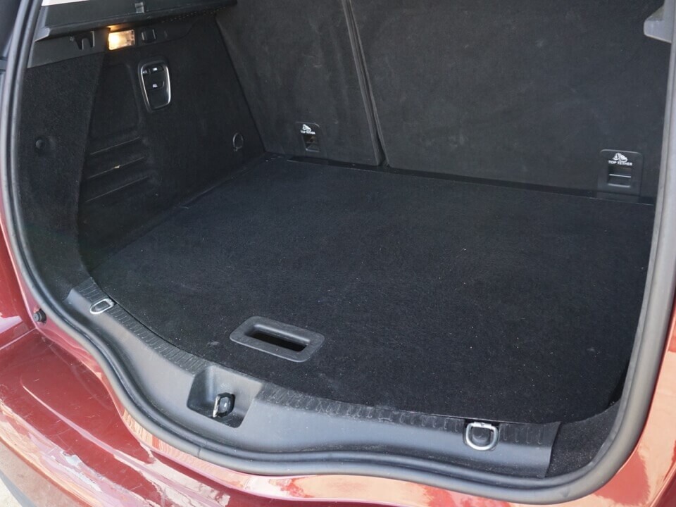 RENAULT GRAND SCÉNIC 1.2 TCe ZEN COLLECTION 97KW_Renting Master